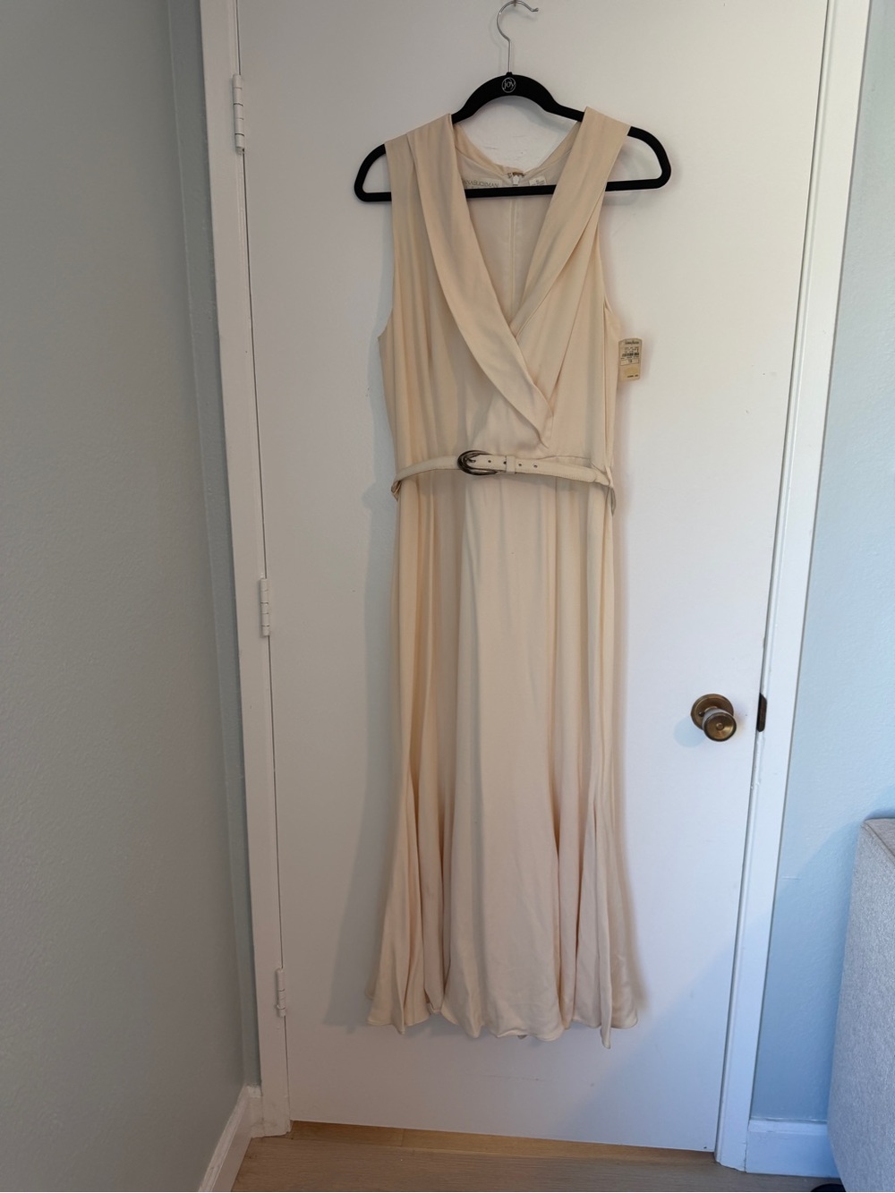 Dana Buchman Silk Marilyn Monroe Cream Sleeveless Dress with Belt